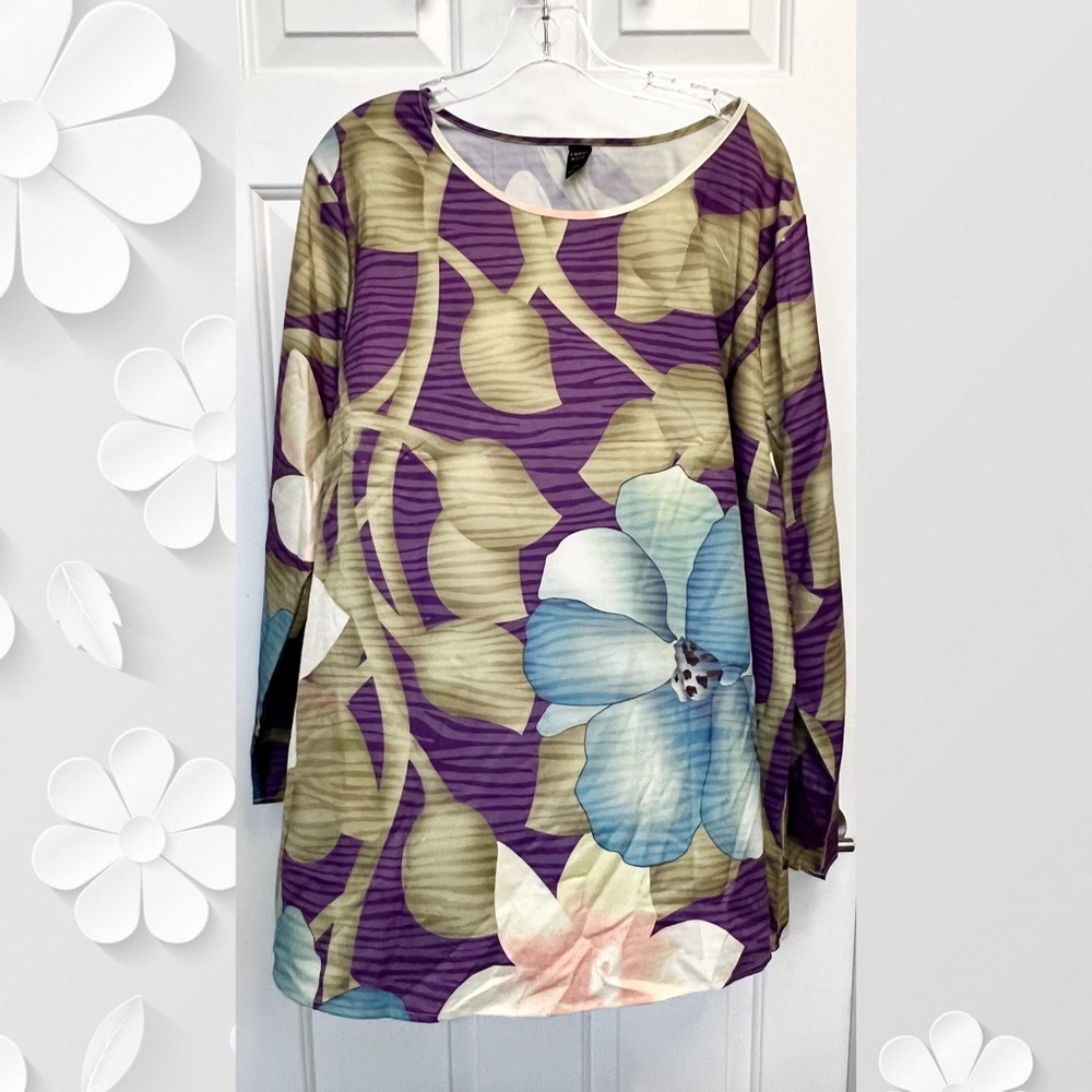 Long Sleeve Top Size 16/18 US